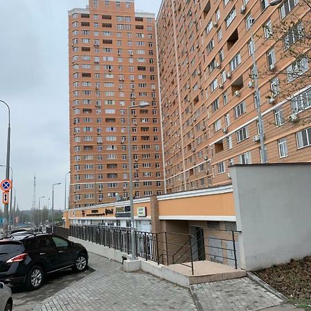 Квартира Возле Автовокзала Odessa Exterior foto